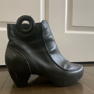 Miz Mooz Leather bootie